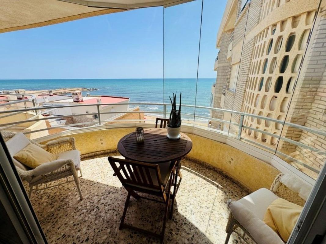 Venta de piso en Piso en Calle Nuestra Señora del Rosario, Gaspar Perrelló, Torrevieja, Torrevieja
photo 3