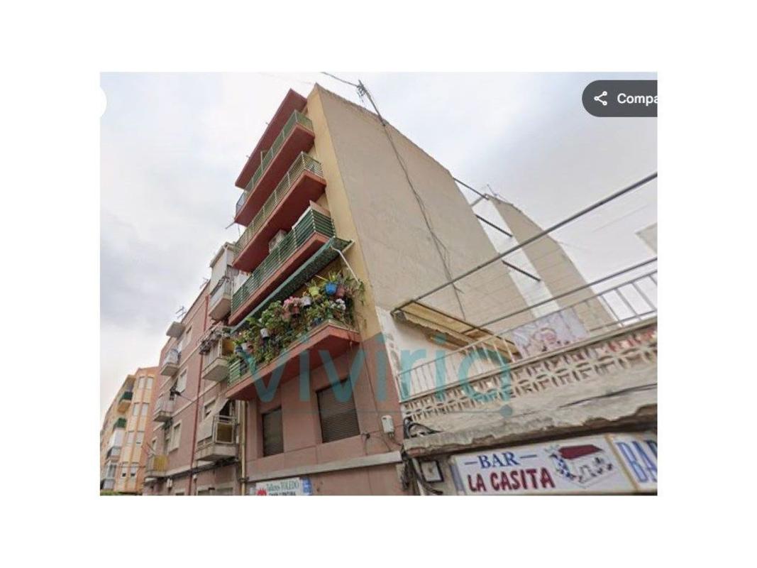 Sprzedaż mieszkania w Piso en Calle Torres Quevedo, 24, Plaza de Toros - Avenida Chapí - Trinquete, Elda, Elda
photo 1
