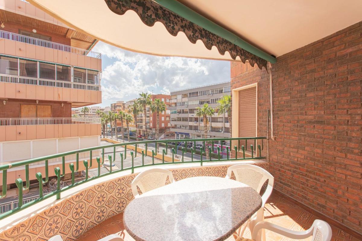 Venta de piso en Piso en El Acequión, Torrevieja, Torrevieja
photo 3