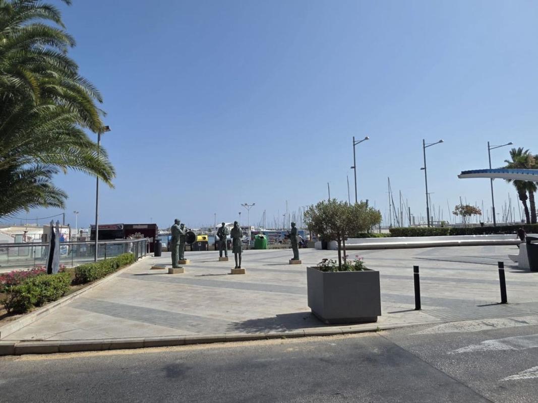 Venta de piso en Piso en Calle José Martínez Ruiz Azorín, Centro - Muelle Pesquero, Torrevieja, Torrevieja
photo 5