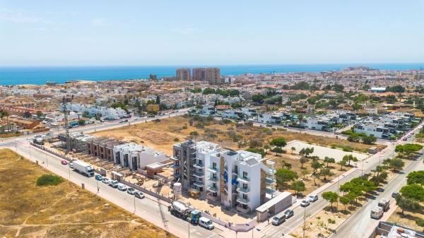 Аттик на продажу в Ático en Calle Gomera, Aguas Nuevas, Torrevieja, Торревьеха thumbnail 1