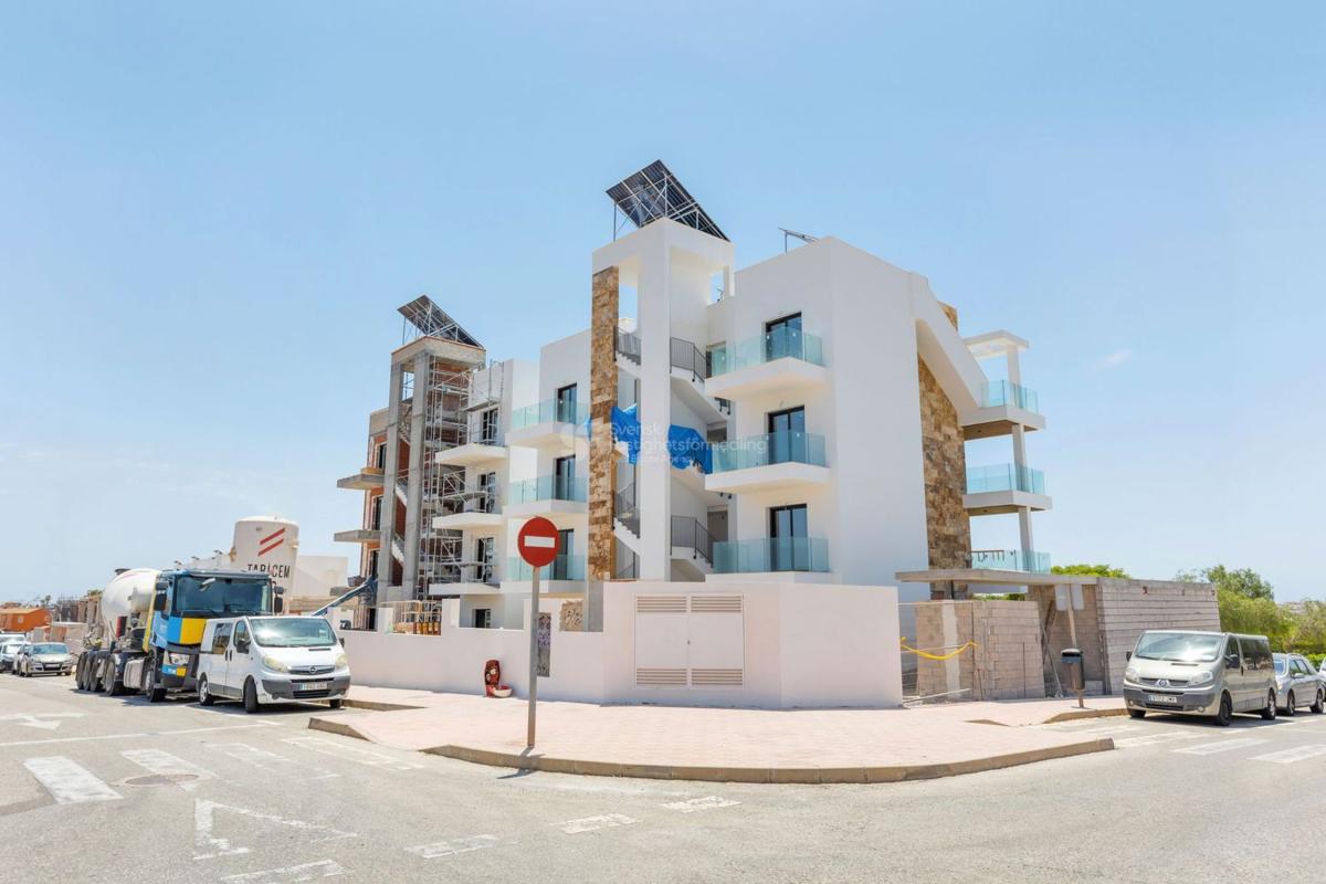 Продажа пентхауса на Ático en Calle Gomera, Aguas Nuevas, Torrevieja, Торревьеха photo 3