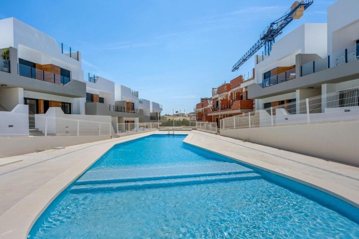 Sale of apartment in Piso en Calle Vivaldi, Centro, San Miguel de Salinas, San Miguel de Salinas
photo 4