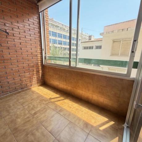Sprzedaż mieszkania w Piso en Calle de les Escoles, Centro Urbano, Benidorm, Benidorm
 photo 1