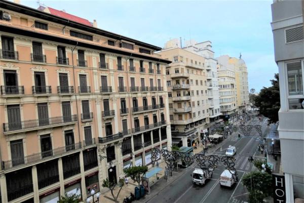 Venta de piso en Piso en Centro Tradicional, Alicante / Alacant, Alicante / Alacant
photo 1