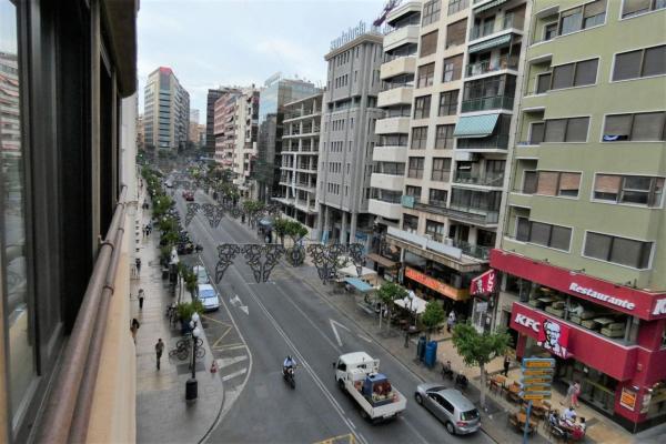 Venta de piso en Piso en Centro Tradicional, Alicante / Alacant, Alicante / Alacant
thumbnail 1