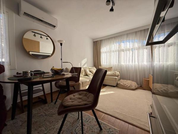 Дуплекс на продажу в Dúplex en Plaza de Europa, Nueva Torrevieja, Torrevieja, Торревьеха thumbnail 1