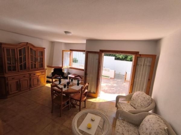 Chalet adosado en Calle Jazmines, Playa Flamenca, Orihuela photo 4