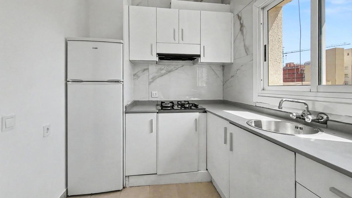 Sale of apartment in Piso en Centro Urbano, Denia, Denia
photo 5