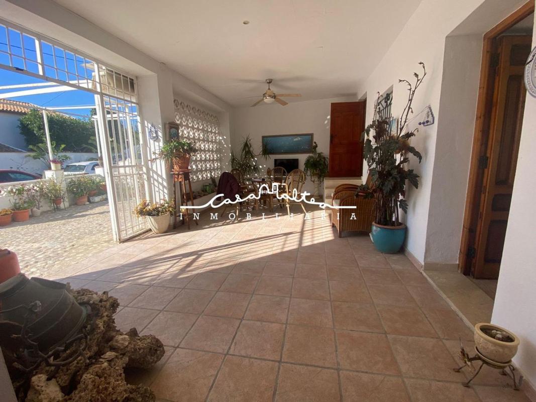 Propiedades en venta y alquiler en España photo 1