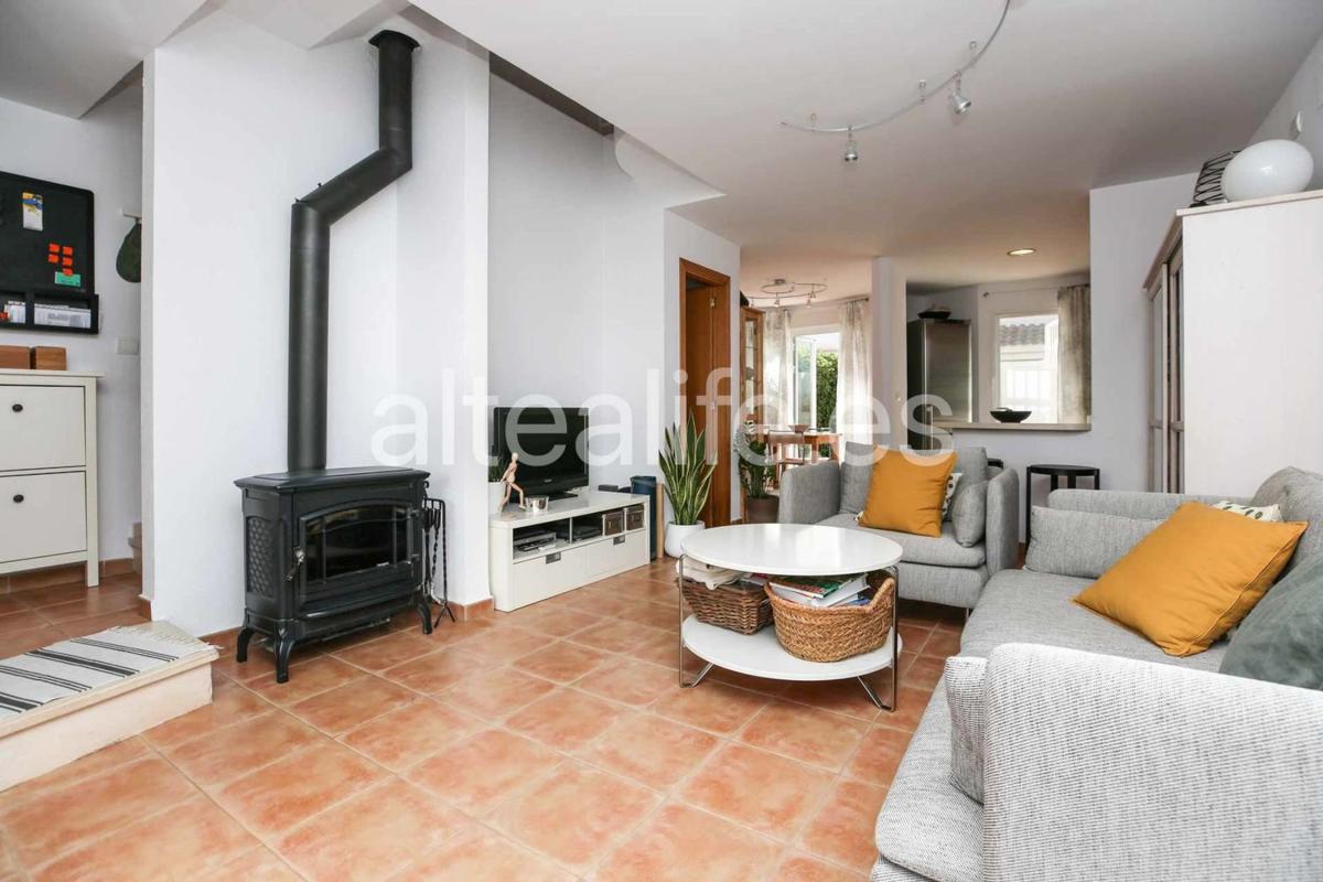 Недвижимость на продажу и в аренду в Испании photo 5