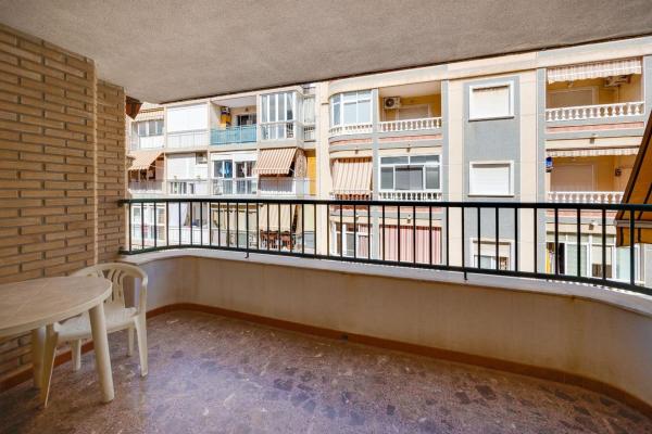 Venta de piso en Piso en Avenida de las Habaneras, Playa del Cura, Torrevieja, Torrevieja
photo 1