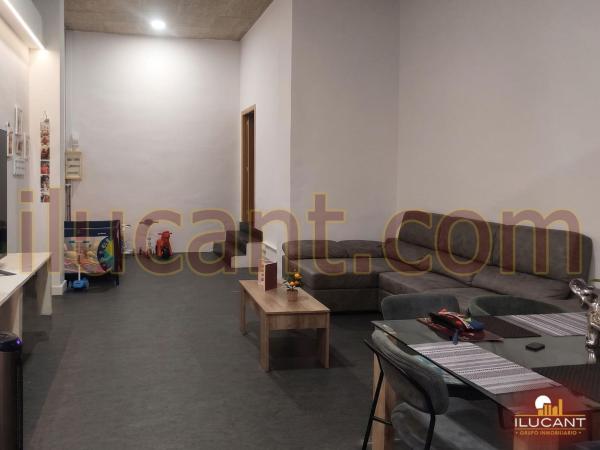 Venta de piso en Piso en Altozano, Alicante / Alacant, Alicante / Alacant
photo 1