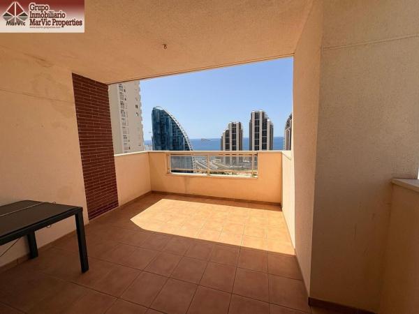 Sprzedaż mieszkania w Piso en Calle Presidente Adolfo Suárez, Pueblo Poniente, Benidorm, Benidorm
thumbnail 2