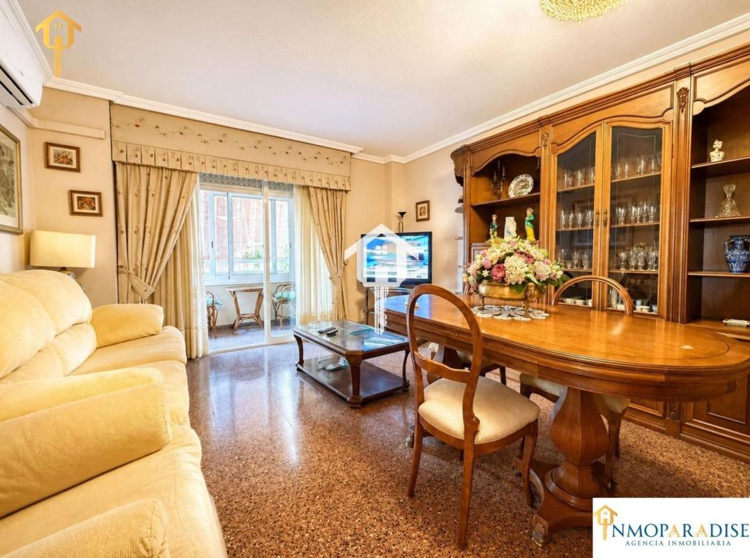 Sale of apartment in Piso en Avenida Pintor Baeza, Altozano, Alicante / Alacant, Alicante
photo 1