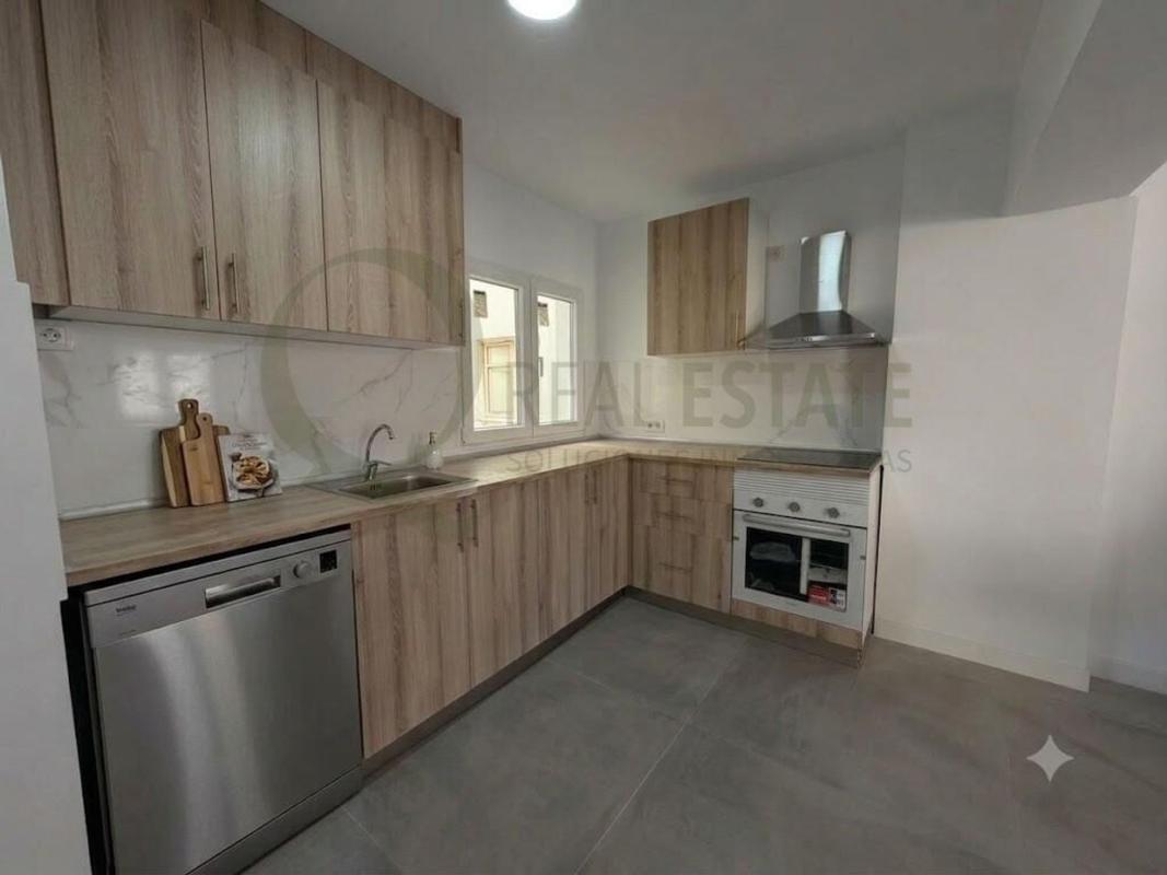 Sale of apartment in Piso en Calle Espronceda, Carolinas Bajas, Alicante / Alacant, Alicante
photo 4