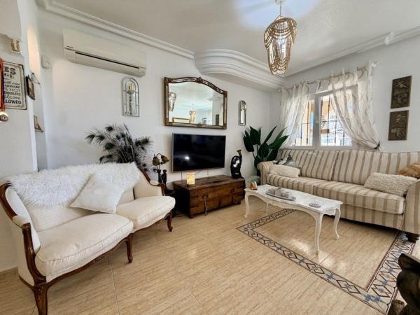 Chalet adosado en Calle Guadalquivir, 44, Villamartín, Orihuela thumbnail 2