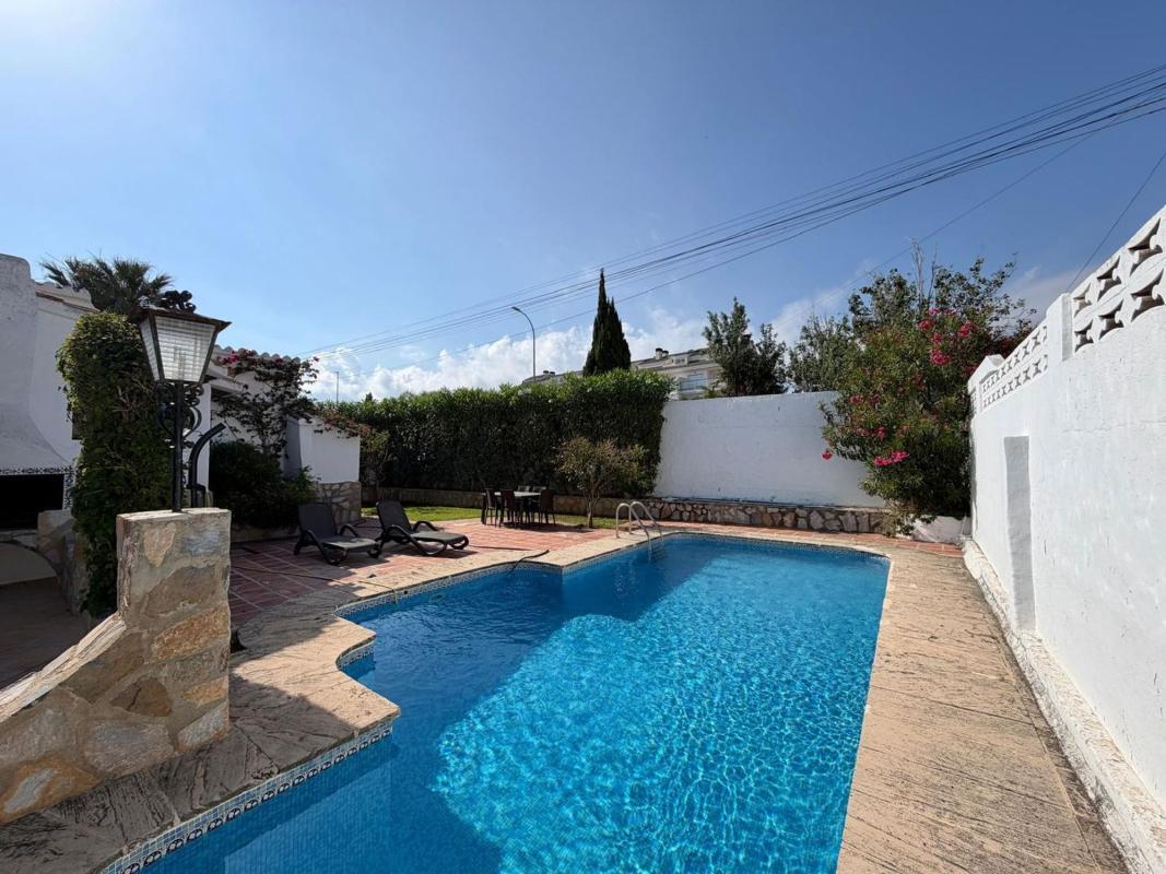 Sprzedaż niezależnego domku jednorodzinnego w Casa o chalet en Les Bovetes-La Felicidad, Denia, Dénia photo 3