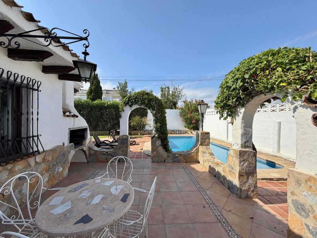 Sprzedaż niezależnego domku jednorodzinnego w Casa o chalet en Les Bovetes-La Felicidad, Denia, Dénia photo 4
