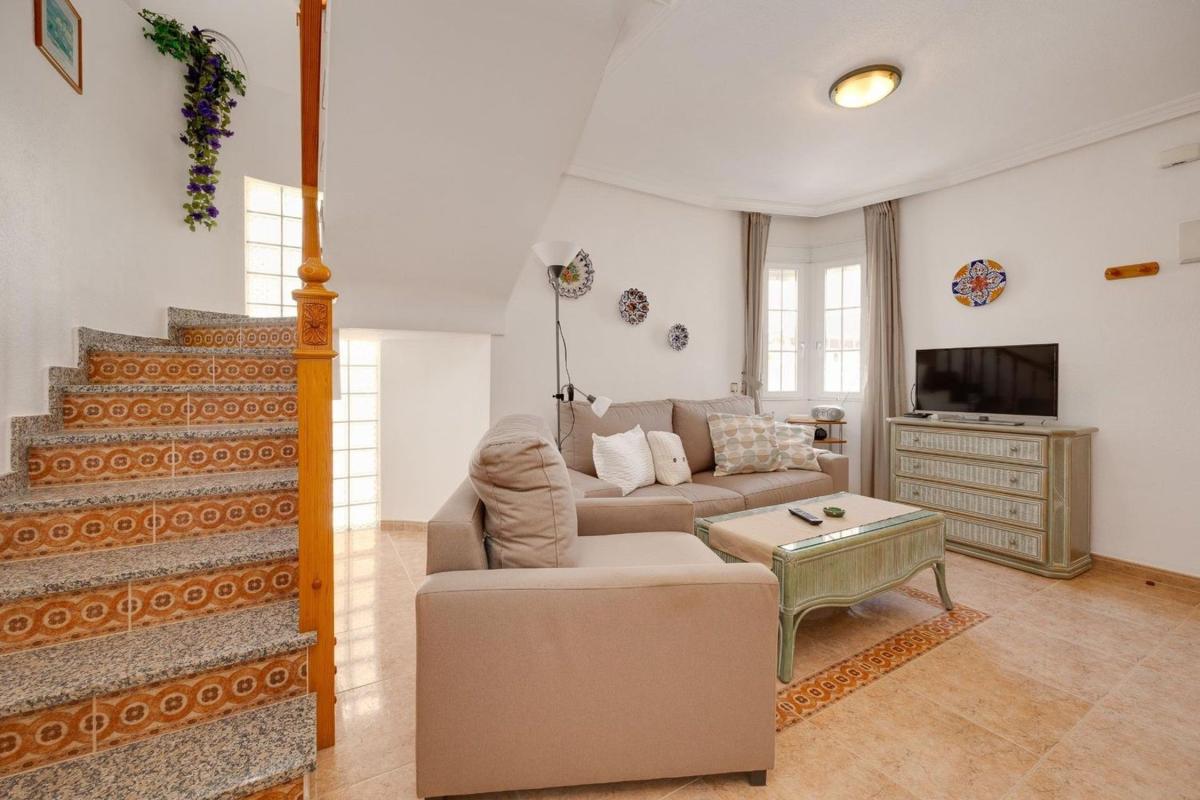 Venta de chalet adosado en  Chalet adosado en Calle Iguazu, 3, Playa Flamenca, Orihuela , Orihuela photo 4
