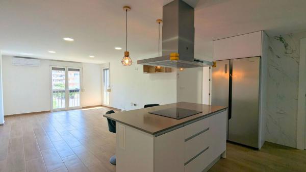 Venta de piso en Piso en Calle Garcia Lorca, Zona Pueblo, Guardamar del Segura, Guardamar del Segura
photo 1