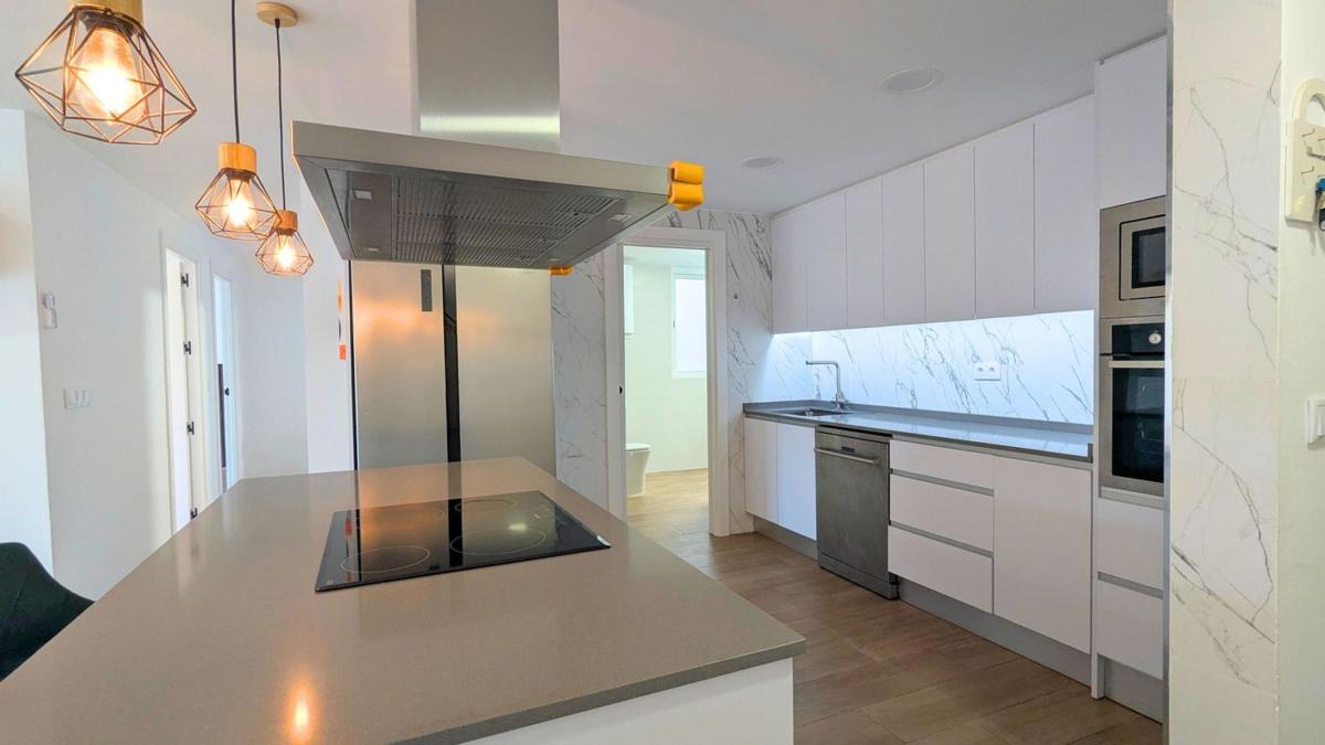 Venta de piso en Piso en Calle Garcia Lorca, Zona Pueblo, Guardamar del Segura, Guardamar del Segura
photo 2