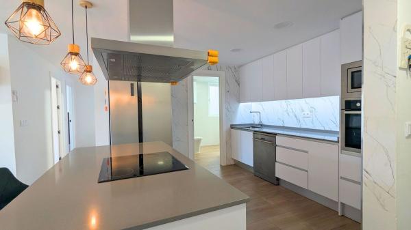 Venta de piso en Piso en Calle Garcia Lorca, Zona Pueblo, Guardamar del Segura, Guardamar del Segura
thumbnail 1