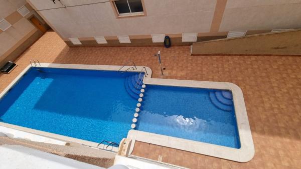 Venta de piso en Piso en Calle Santa Trinidad, El Molino, Torrevieja, Torrevieja
photo 1