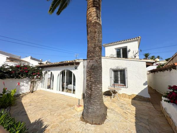 Chalet independiente en venta en Casa o chalet en Benimeit-Tabaira, Moraira, Moraira
 photo 1