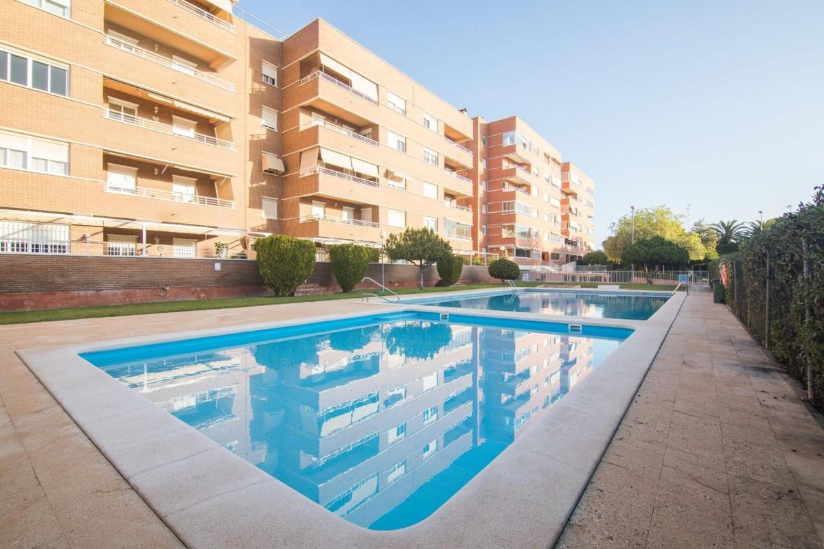 Properties for sale and rent in Spain photo 2