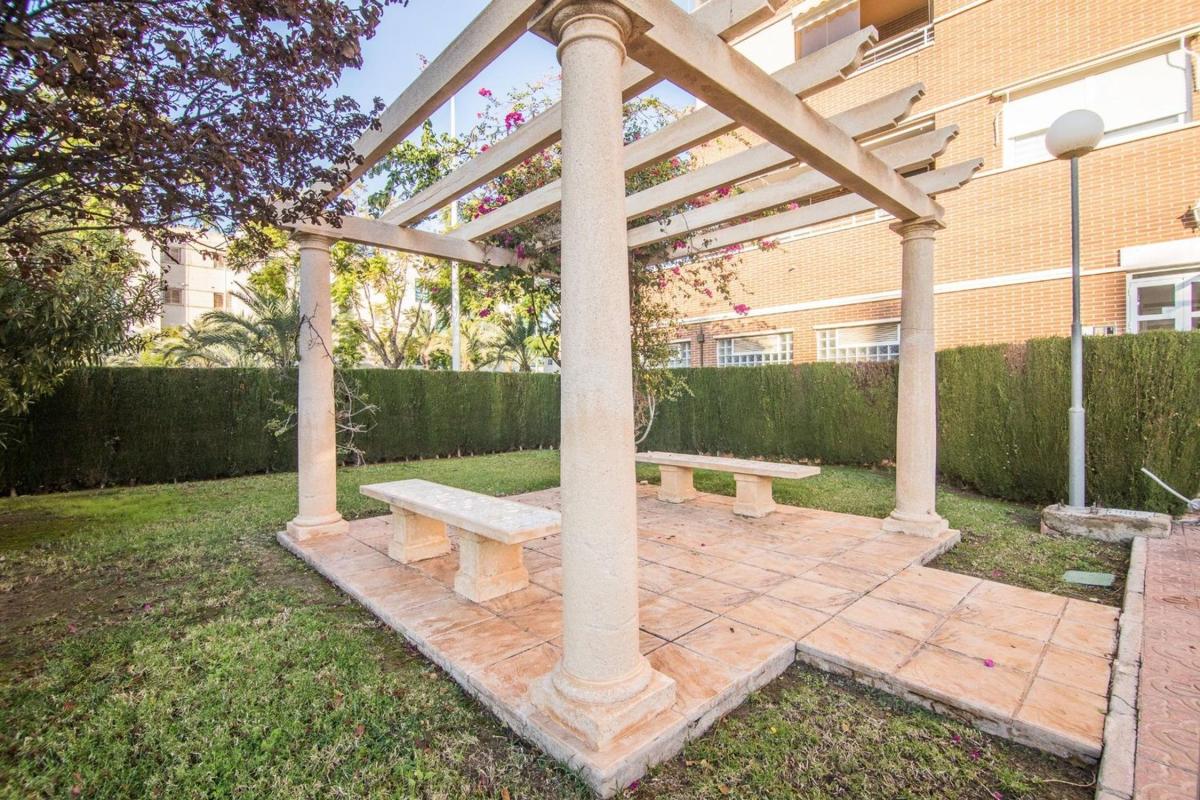 Properties for sale and rent in Spain photo 4