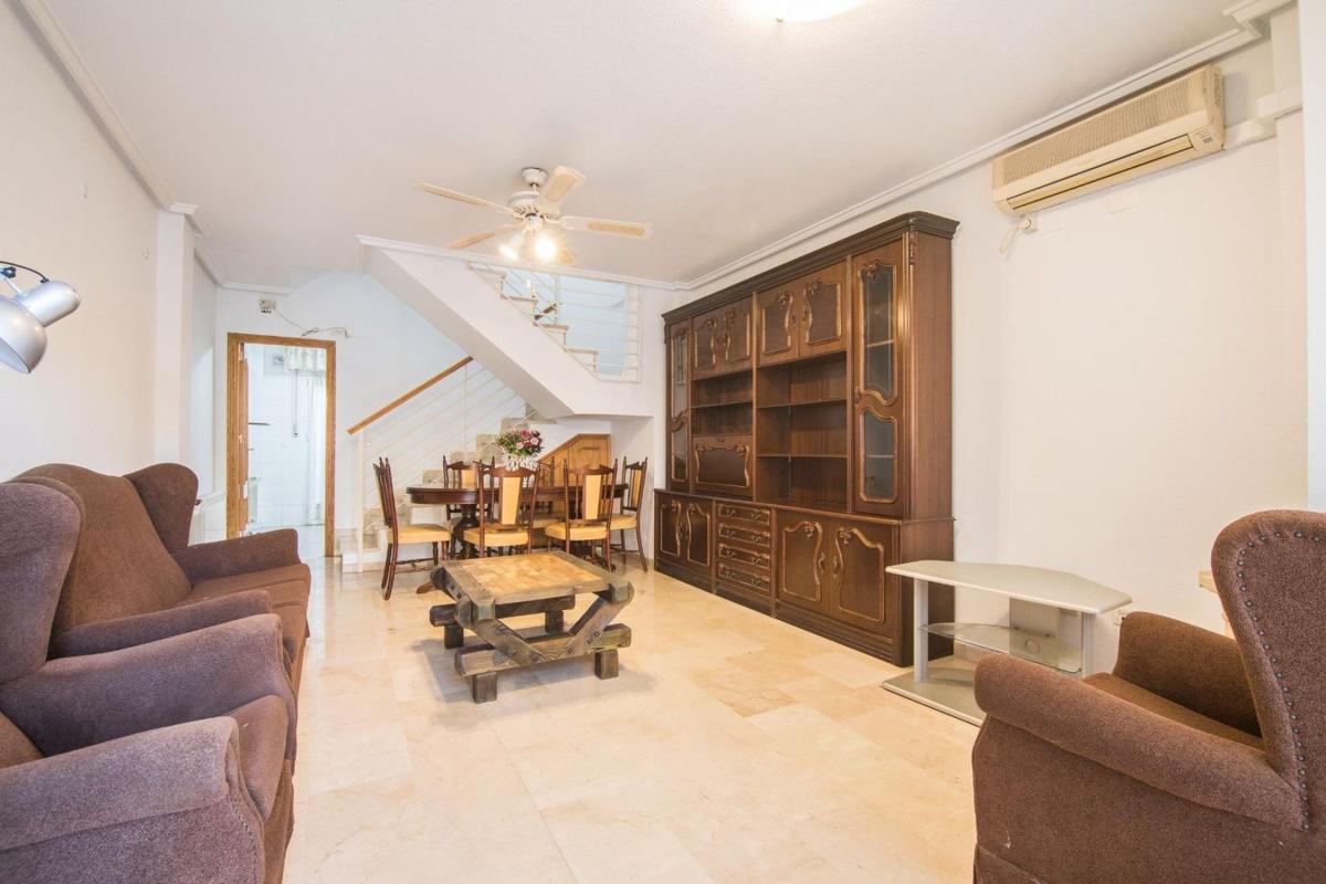 Properties for sale and rent in Spain photo 5