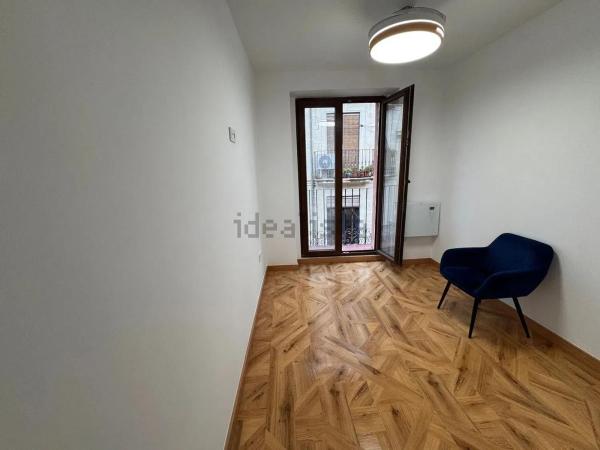 Продажа квартиры на Piso en Centro - Zona Alta, Alcoy / Alcoi, Алкой
thumbnail 2