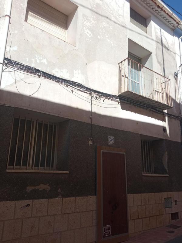 Propiedades en venta y alquiler en España photo 3