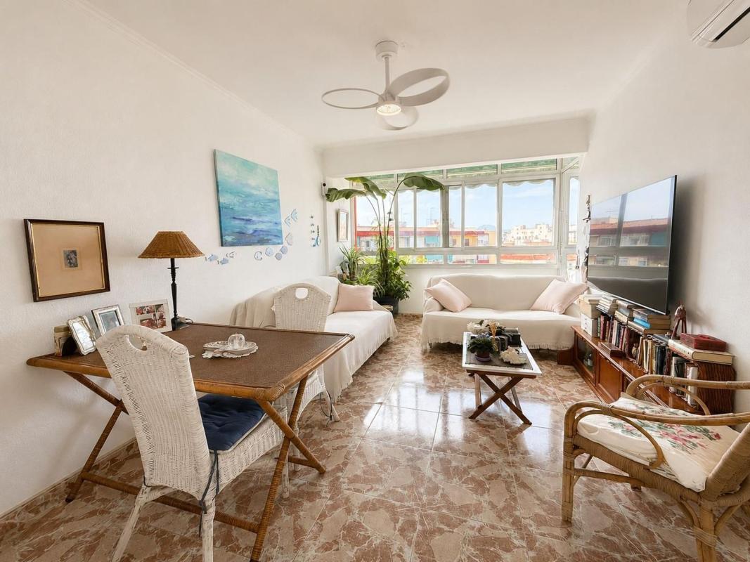 Продажа квартиры на Piso en Calle Fiscal Miguel Gutiérrez Carbonell, 16, Plà del Bon Repòs-La Goteta, Alicante / Alacant, Аликанте / Алакант
photo 4