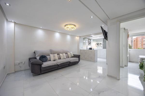 Venta de piso en Piso en Pueblo Levante, Benidorm, Benidorm
photo 1