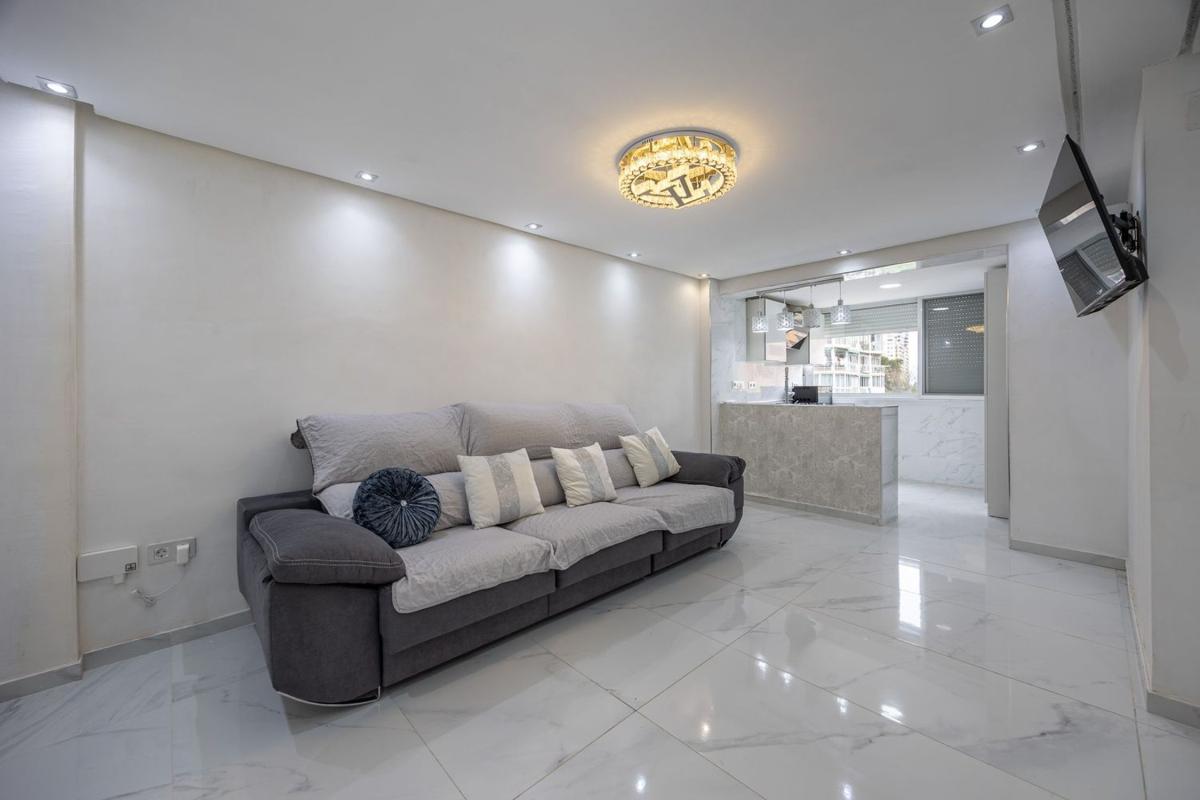 Venta de piso en Piso en Pueblo Levante, Benidorm, Benidorm
 photo 2