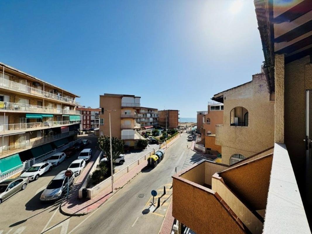 Продажа дуплекса на Dúplex en Avenida del Mediterráneo, 17, Gaspar Perrelló, Torrevieja, Торревьеха photo 1