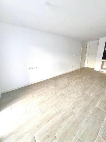 Venta de piso en Piso en Calle Villa Madrid, Parque de las Naciones, Torrevieja, Torrevieja
thumbnail 2