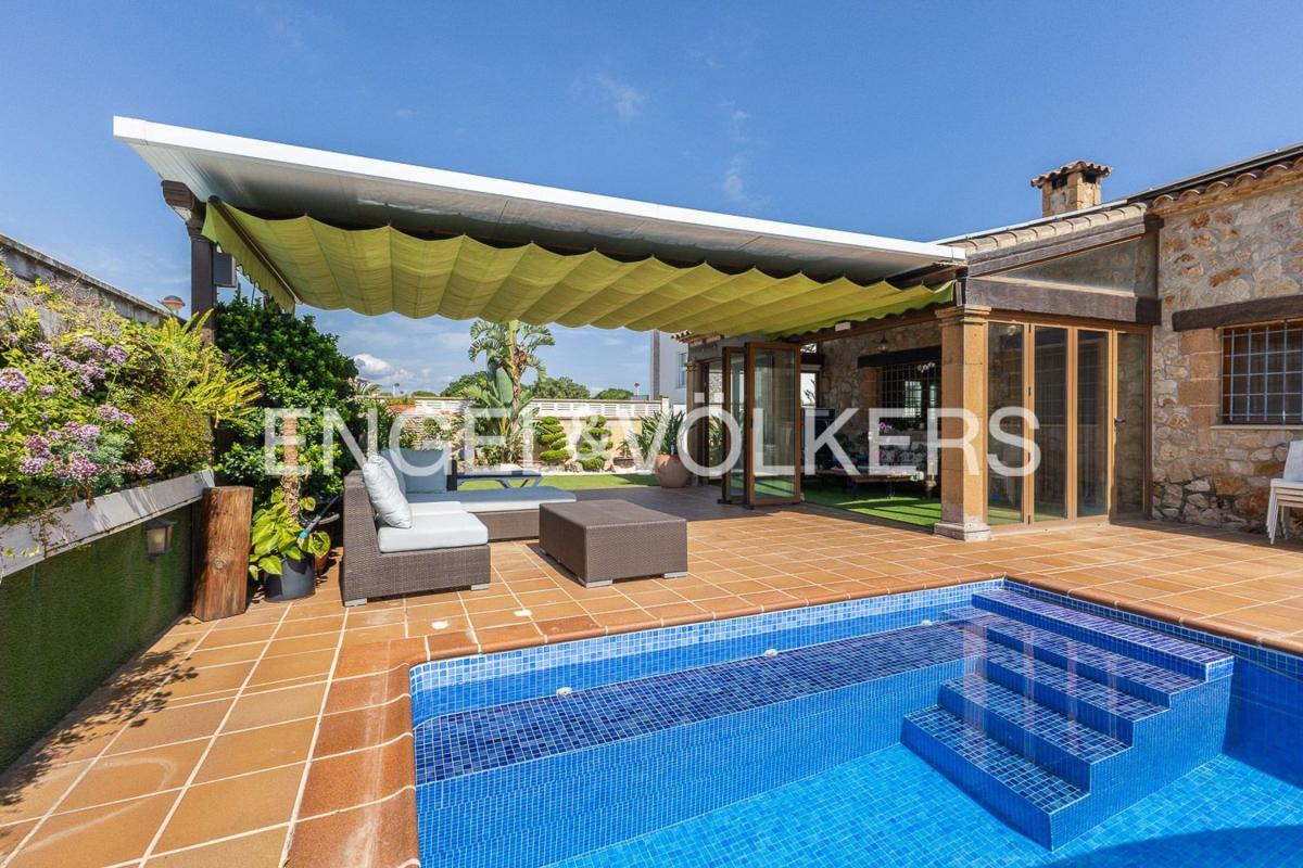 Properties for sale and rent in Spain photo 5