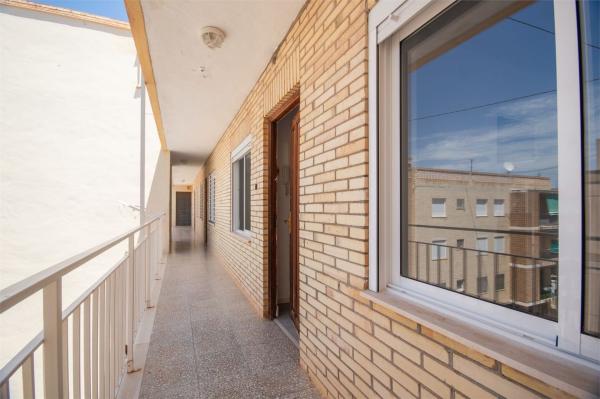 Sprzedaż mieszkania w Piso en Calle Almoradí, Gran Playa, Santa Pola, Santa Pola
thumbnail 1