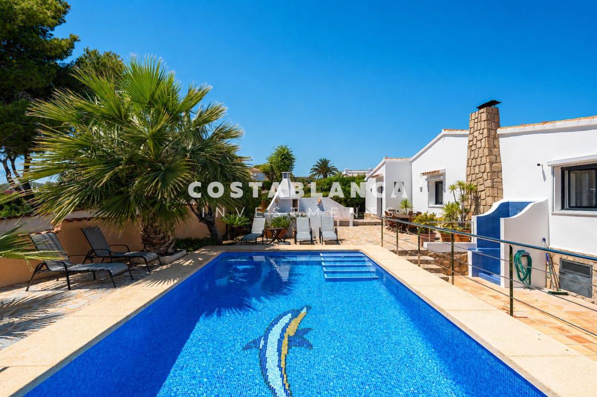 Продажа отдельного шале в Casa o chalet en Avenida del Mediterrani, Cala Advocat - Baladrar, Benissa, Бенисса photo 3