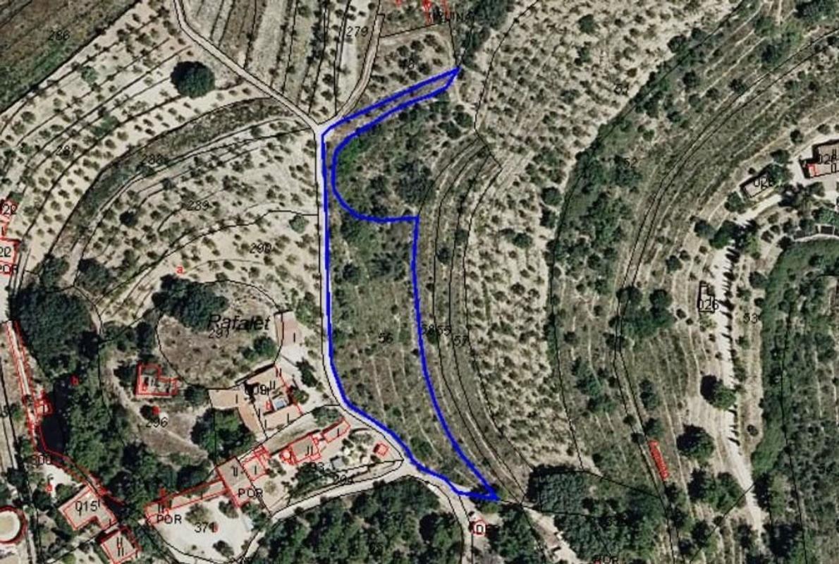 Terreno en venta en Tarbena, Alicante photo 1