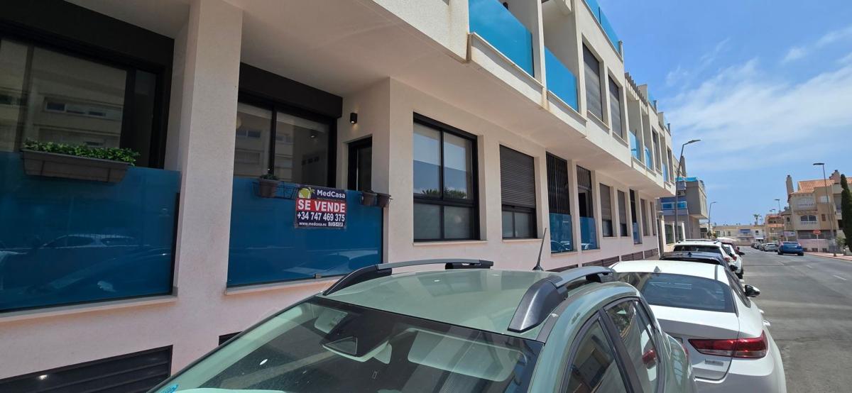 Sprzedaż mieszkania w Piso en Calle Maestro Francisco Casanovas, 16, Avenida Habaneras - Curva de Palangre, Torrevieja, Torrevieja
 photo 2