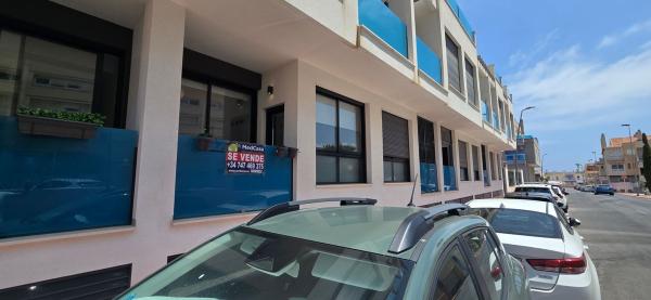 Продажа квартиры на Piso en Calle Maestro Francisco Casanovas, 16, Avenida Habaneras - Curva de Palangre, Torrevieja, Торревьеха
 photo 2