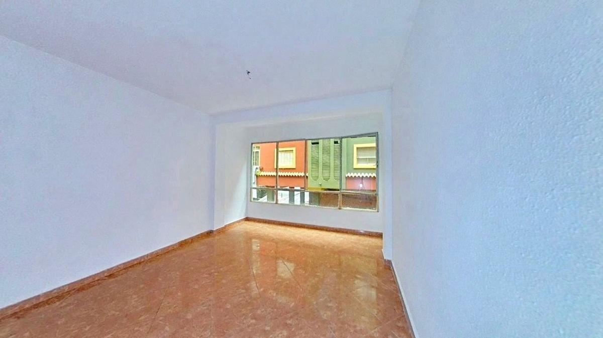 Venta de piso en Piso en Centro Urbano, Benidorm, Benidorm
photo 2