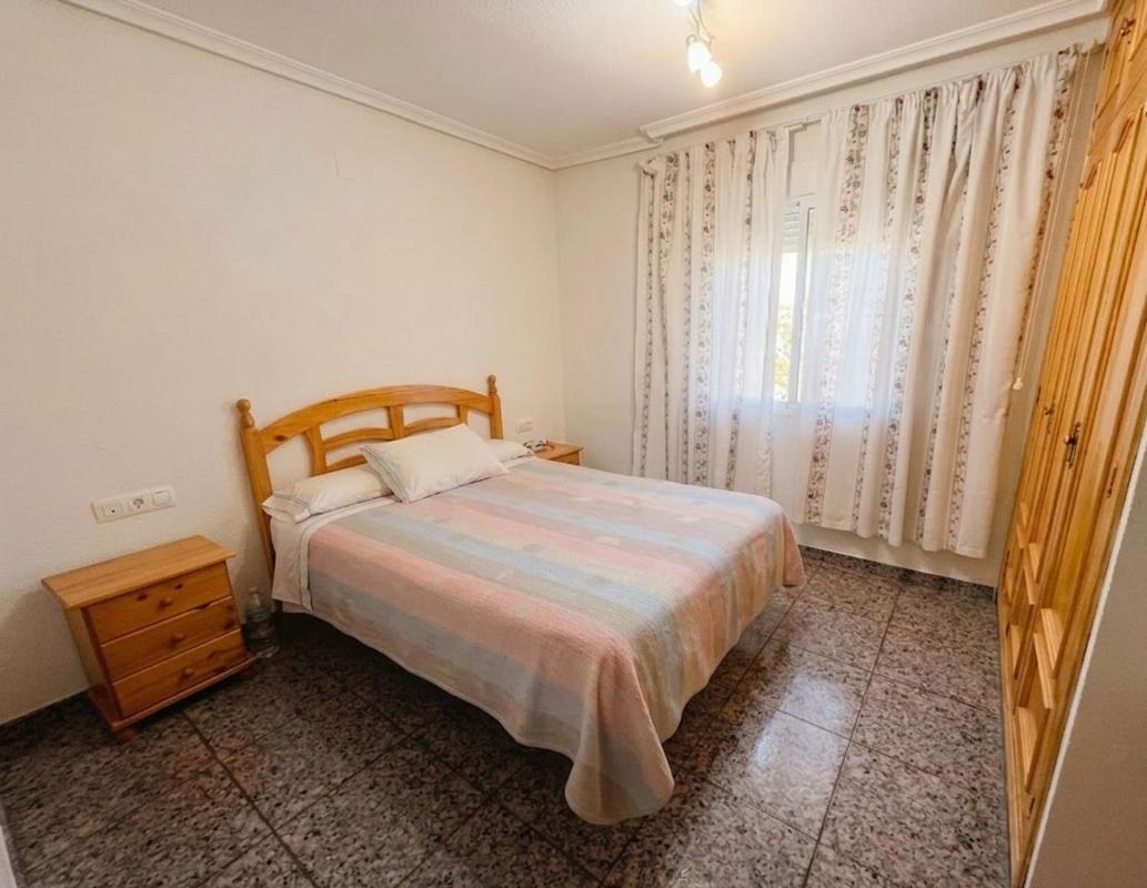 Sprzedaż mieszkania w Piso en Calle de Sant Ramon, 4, Centro Urbano, Benidorm, Benidorm
photo 1