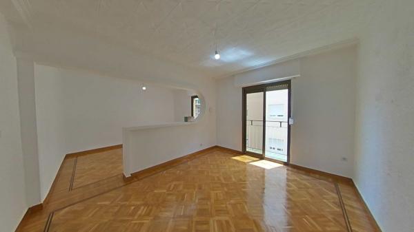 Venta de piso en Piso en Calle Apolo XI, Centro Urbano, Benidorm, Benidorm
photo 1