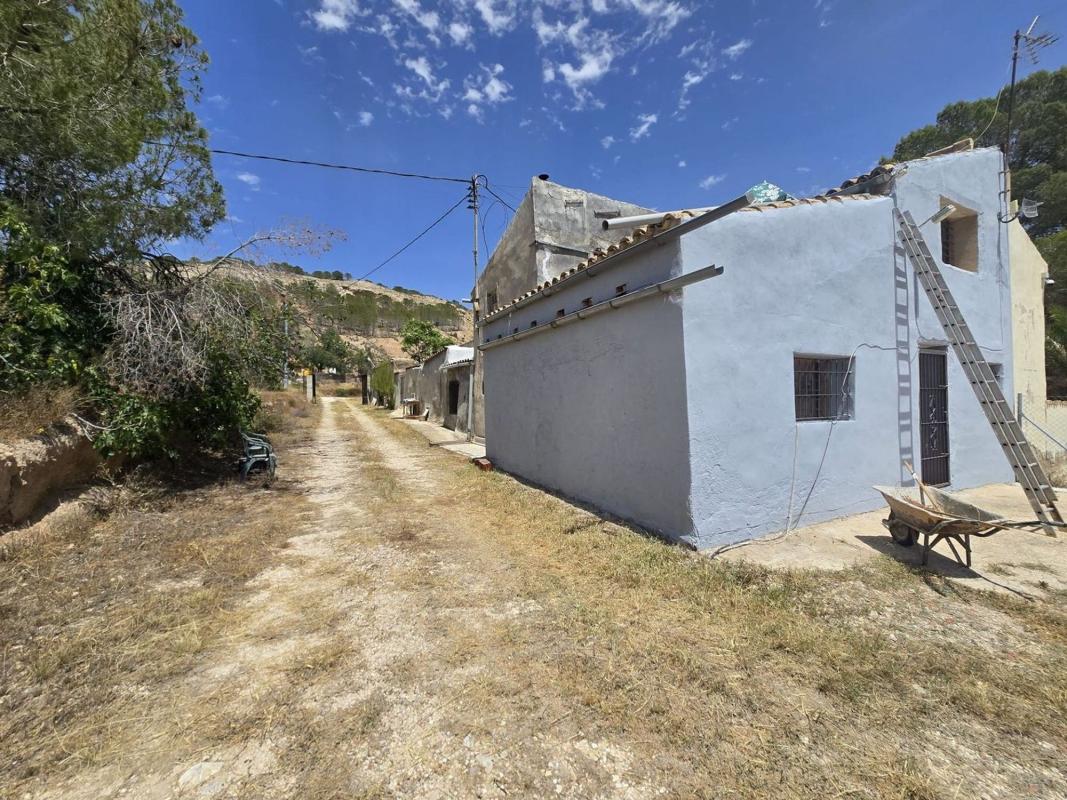 Sprzedaż niezależnego domku jednorodzinnego w Casa o chalet en Pinoso, Pinoso photo 1