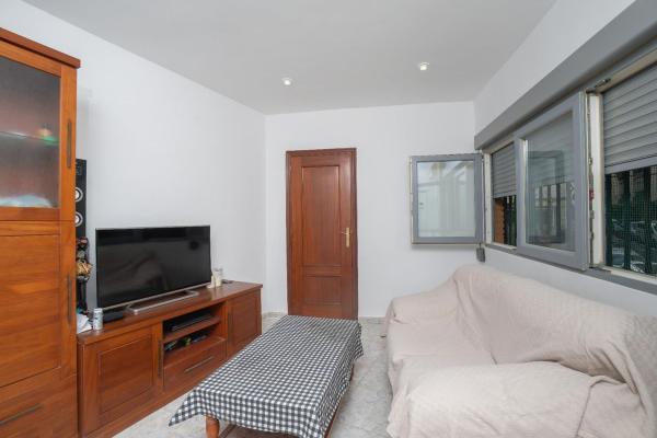 Venta de piso en Piso en Calle Tordo, Centro Urbano, Benidorm, Benidorm
photo 1